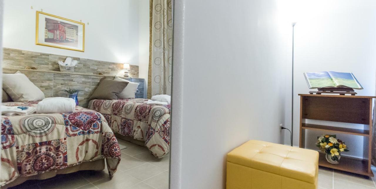 Vebis Guesthouse Rome Bagian luar foto